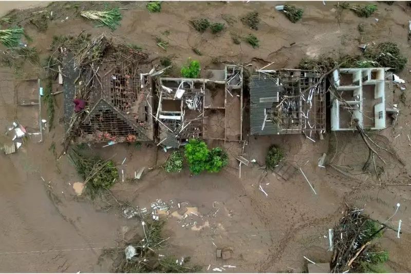 Casas destruídas no RS pelas enchentes têm seguro? Veja como proteger a sua