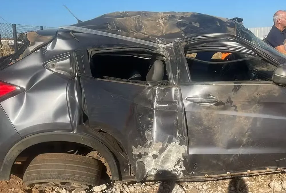 Carro destruído por funcionários de lava-jato não tinha seguro; prejuízo é de R$ 80 mil